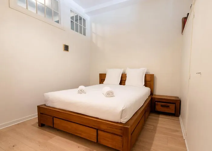 Majestic - 2 Pas Du Centre-ville Chamo *