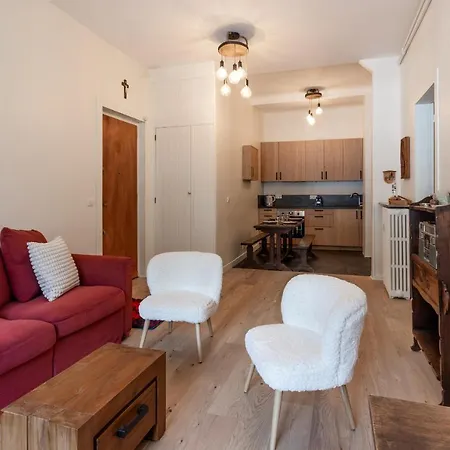 Majestic - 2 Pas Du Centre-ville Chamo *